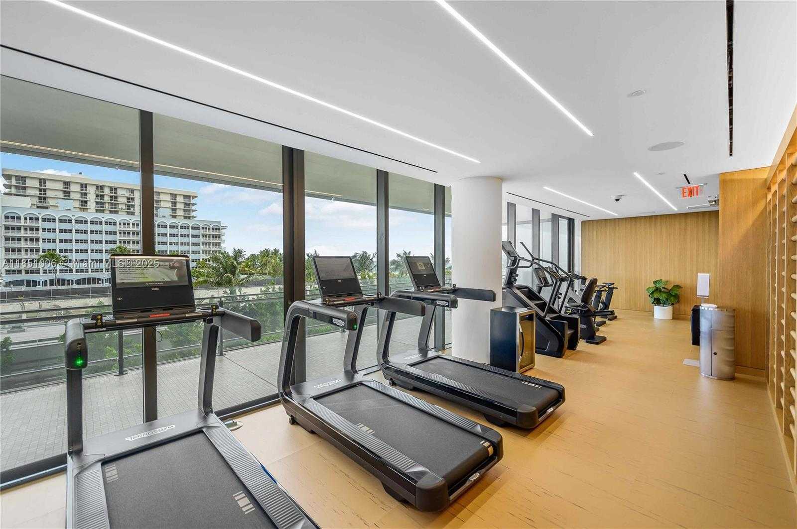 Small Image of 8701 COLLINS AVE #1003, Miami Beach Number 23