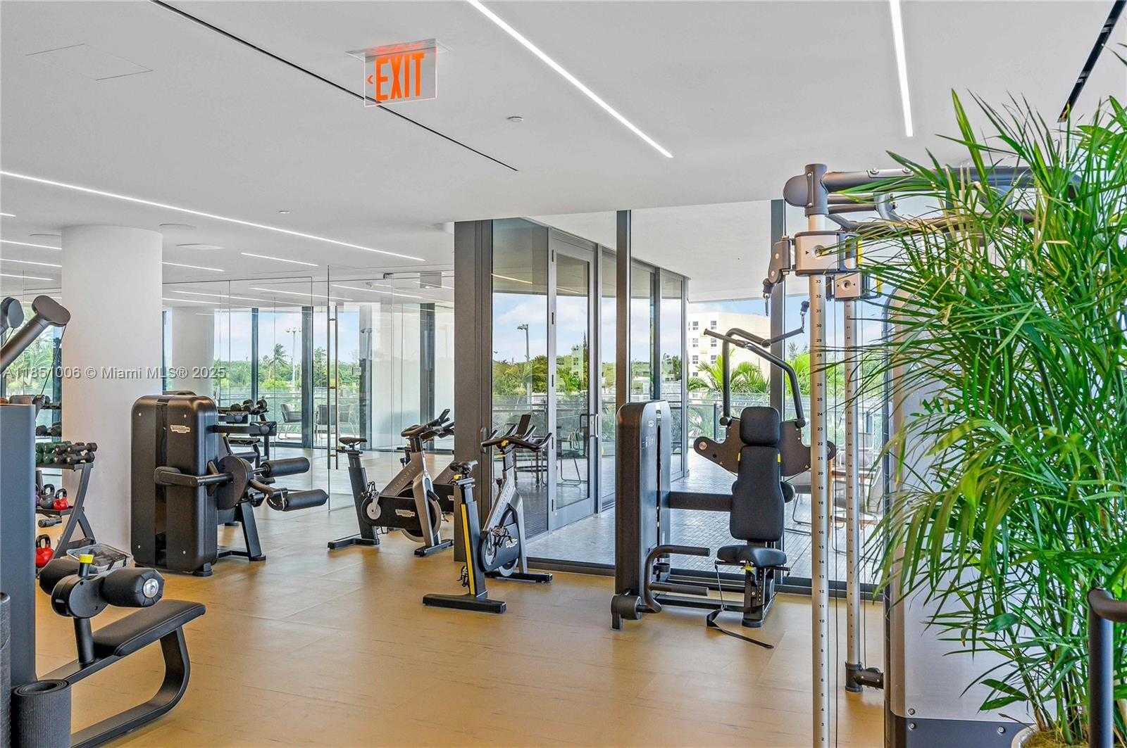 Small Image of 8701 COLLINS AVE #1003, Miami Beach Number 24