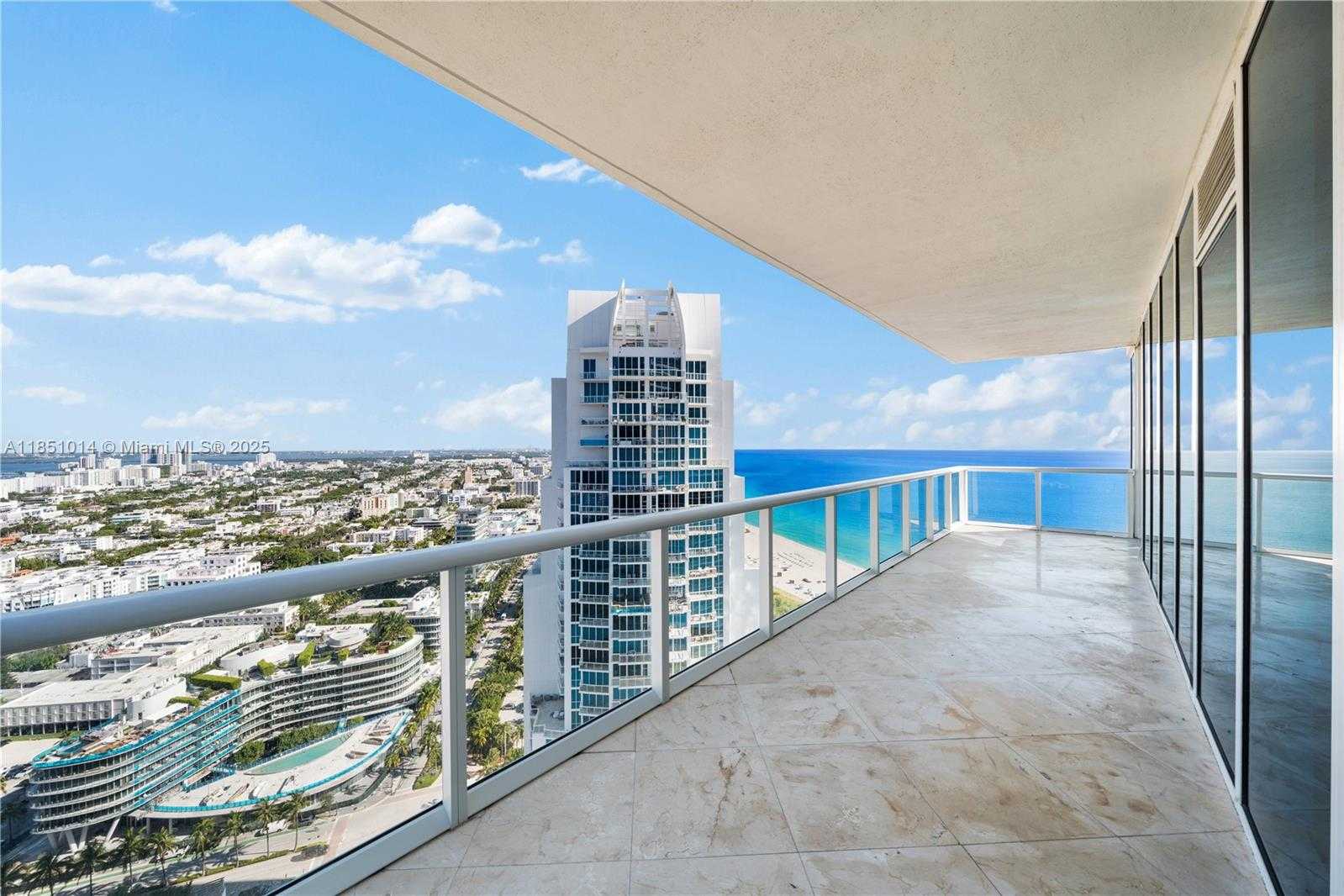 Small Image of 100 SOUTH POINTE DR #3207, Miami Beach Number 10