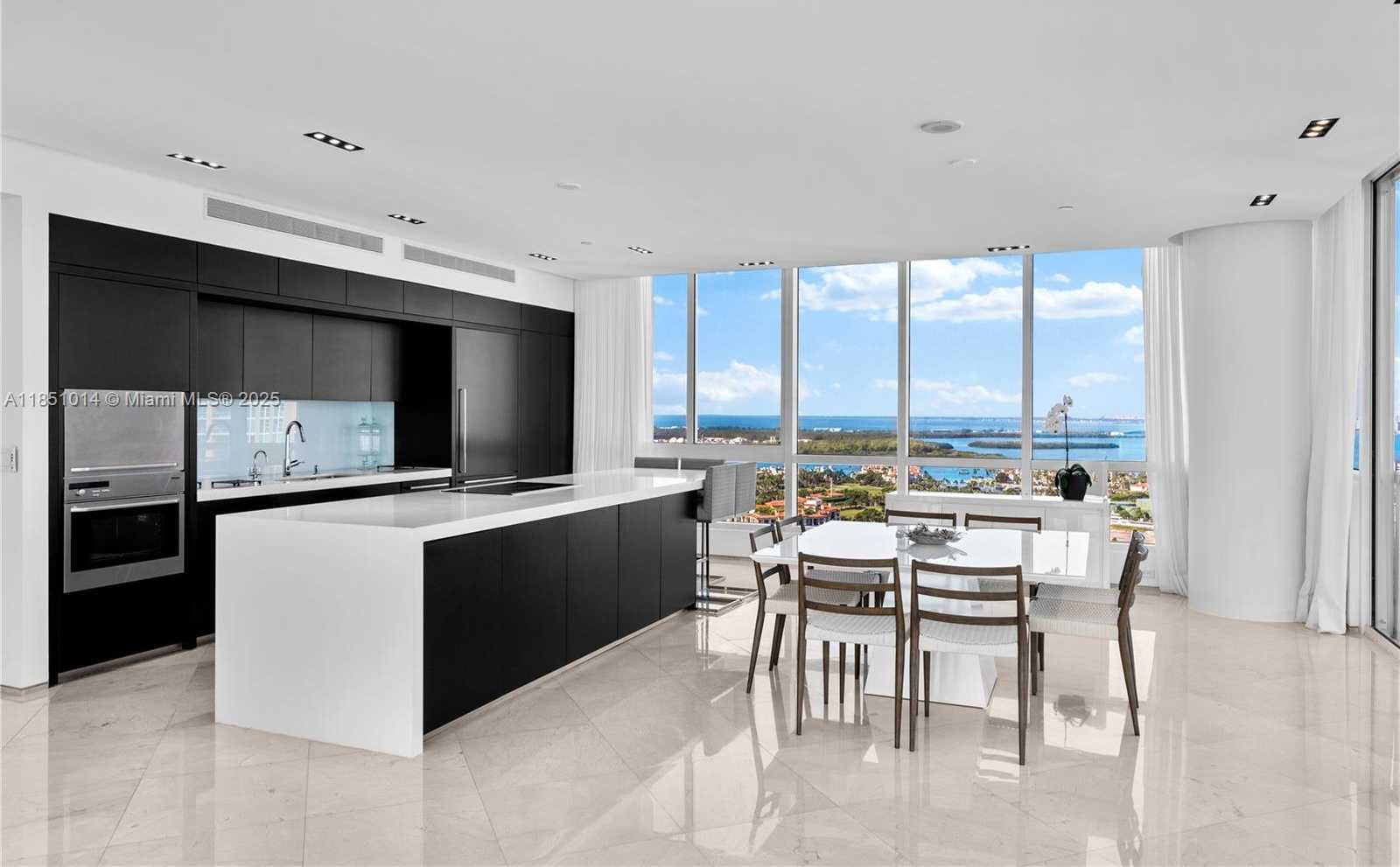 Small Image of 100 SOUTH POINTE DR #3207, Miami Beach Number 6