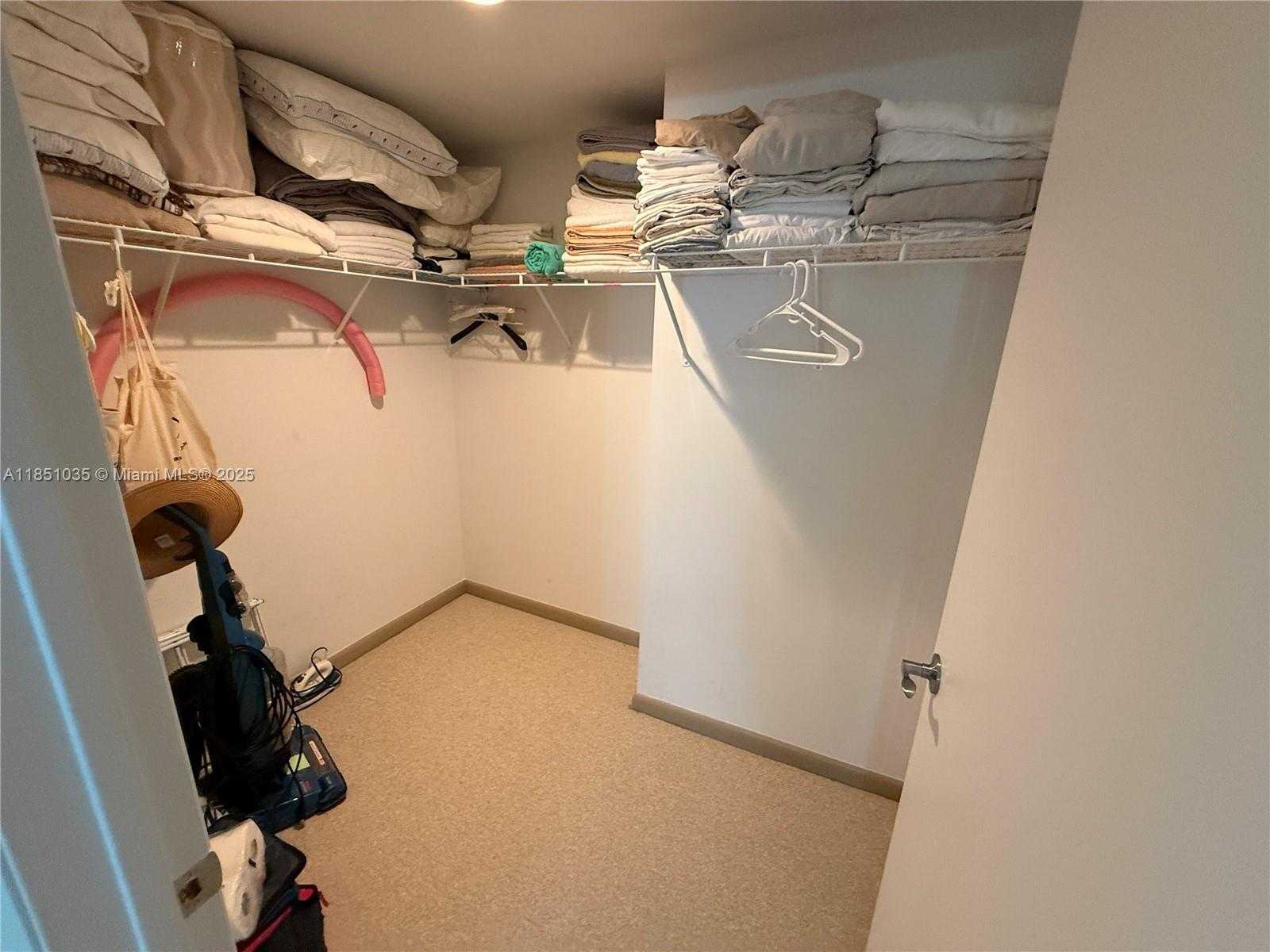 Small Image of 253 NORTH EAST 2ND ST #3009, Miami Number 16