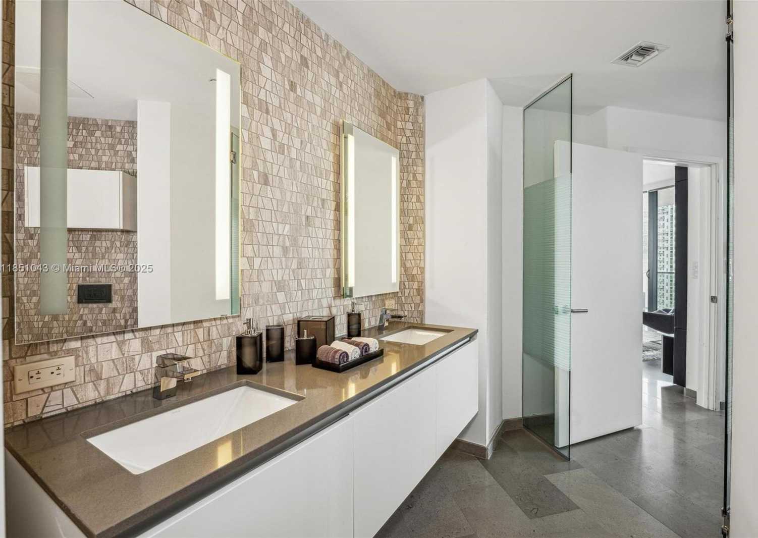 Small Image of 88 SOUTH WEST 7TH ST #2111, Miami Number 18