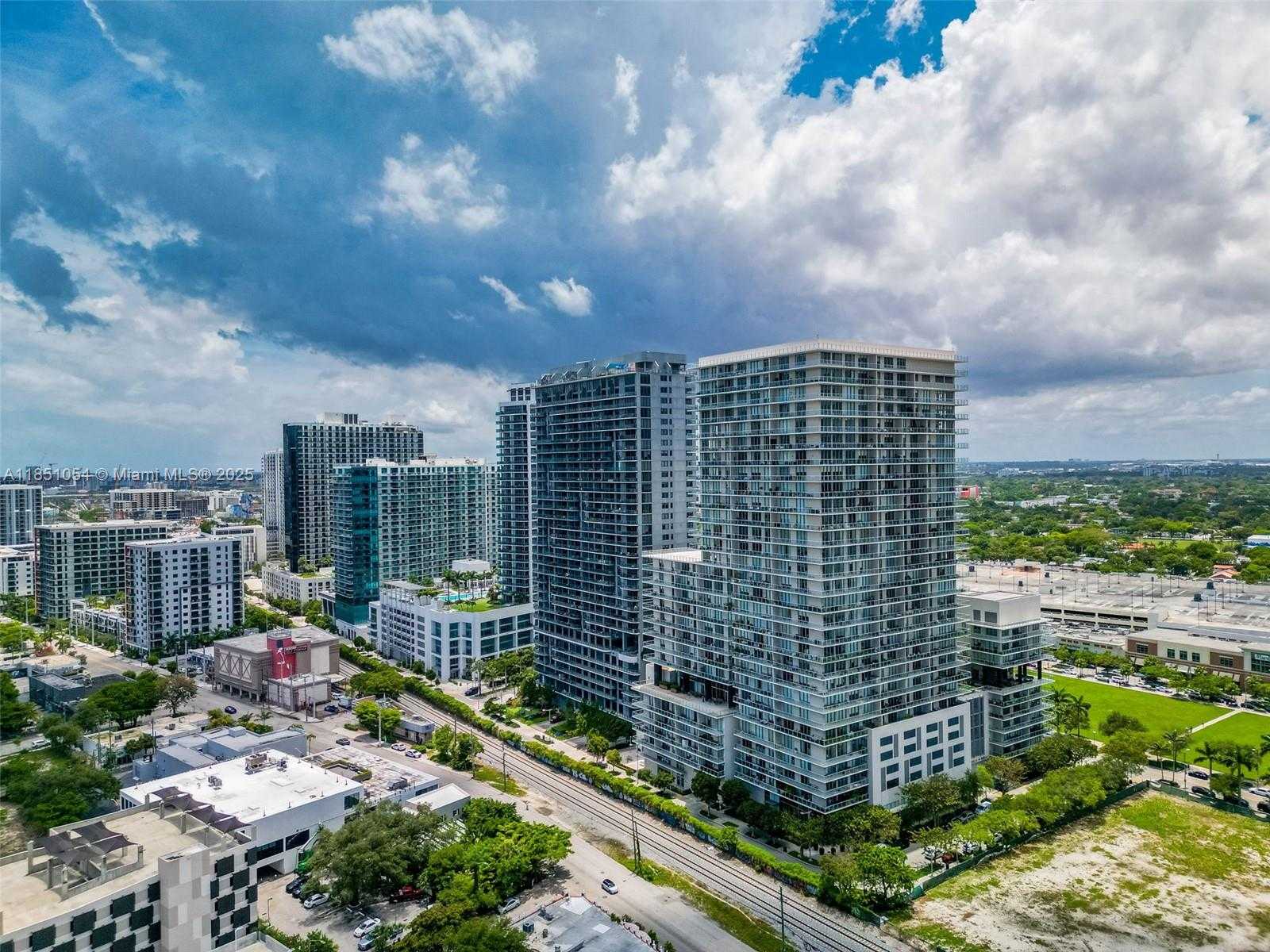 Small Image of 3470 EAST COAST AVE #H1013, Miami Number 23