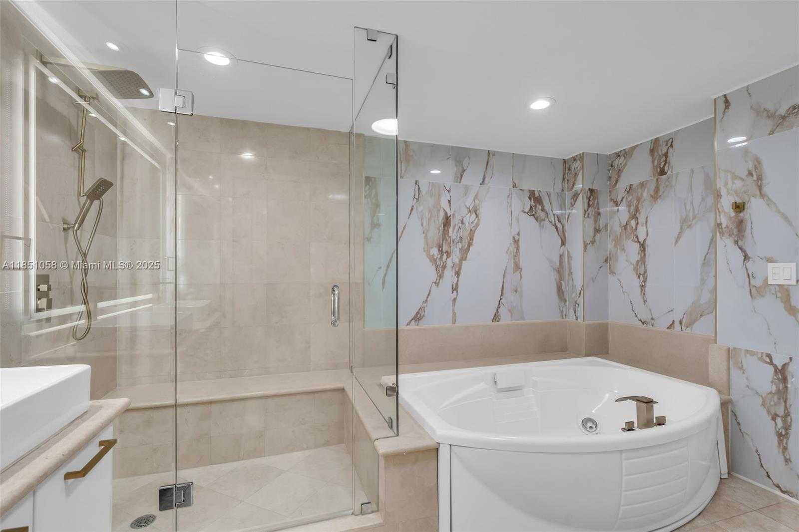 Small Image of 3101 SOUTH OCEAN DR #2605, Hollywood Number 26