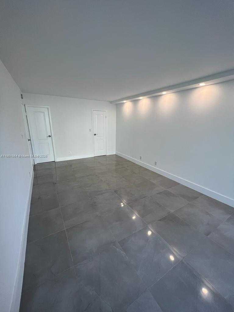 Small Image of 701 THREE ISLANDS BLVD #108, Hallandale Beach Number 12