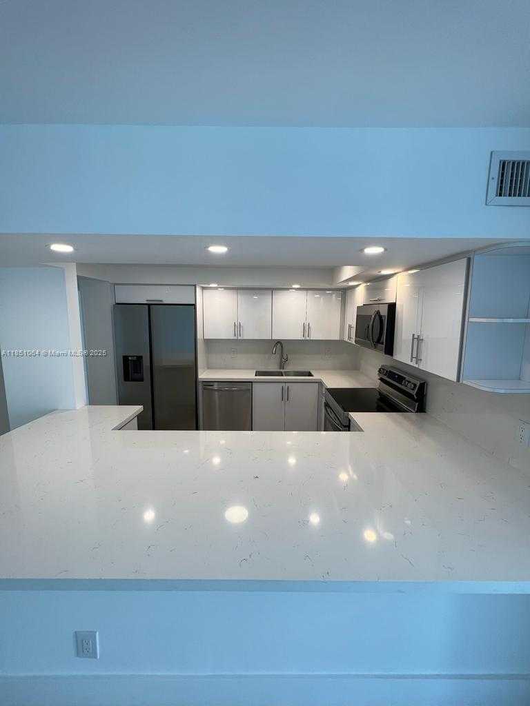 Small Image of 701 THREE ISLANDS BLVD #108, Hallandale Beach Number 4