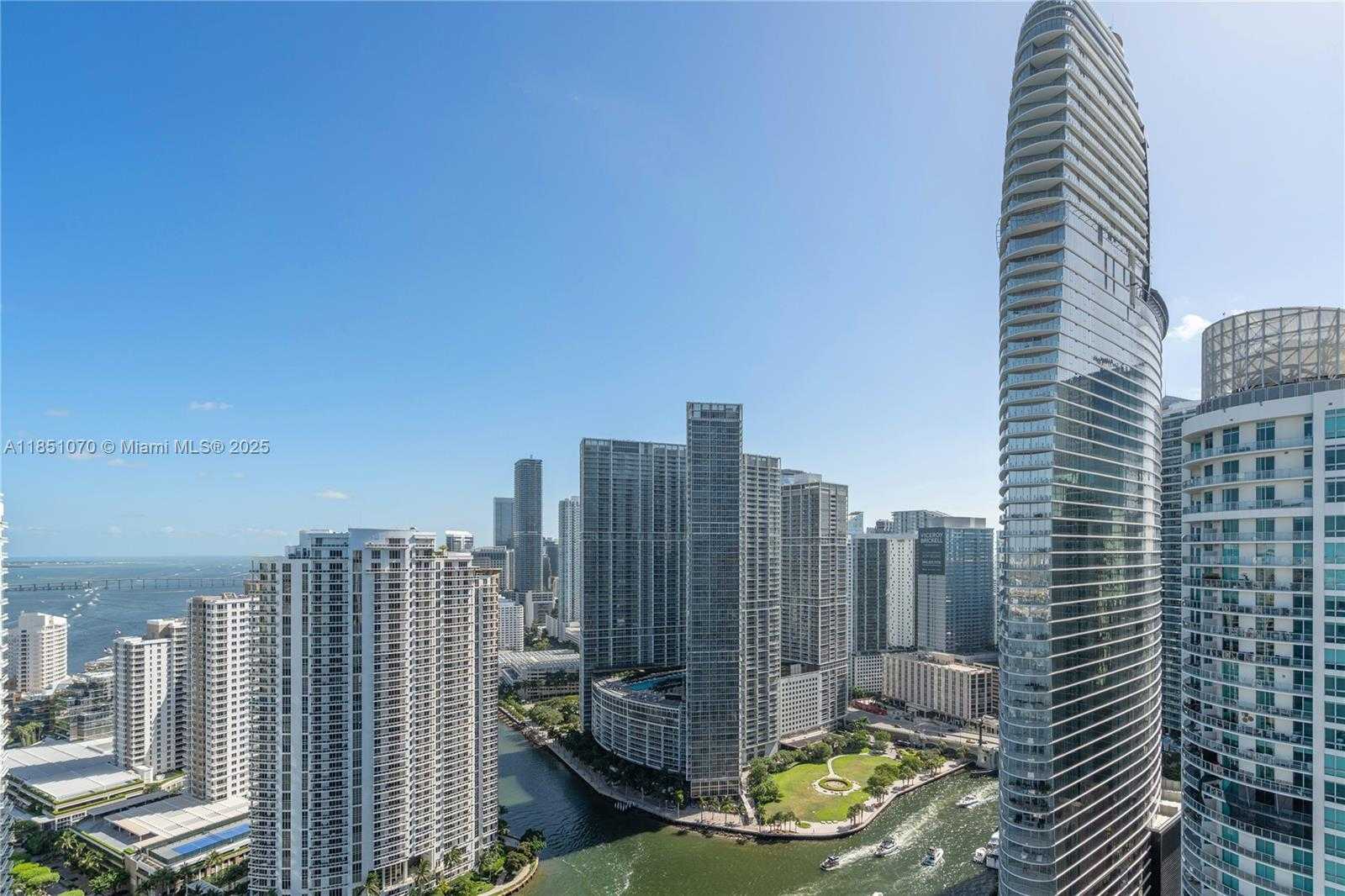 Small Image of 325 SOUTH BISCAYNE BLVD #4217, Miami Number 20