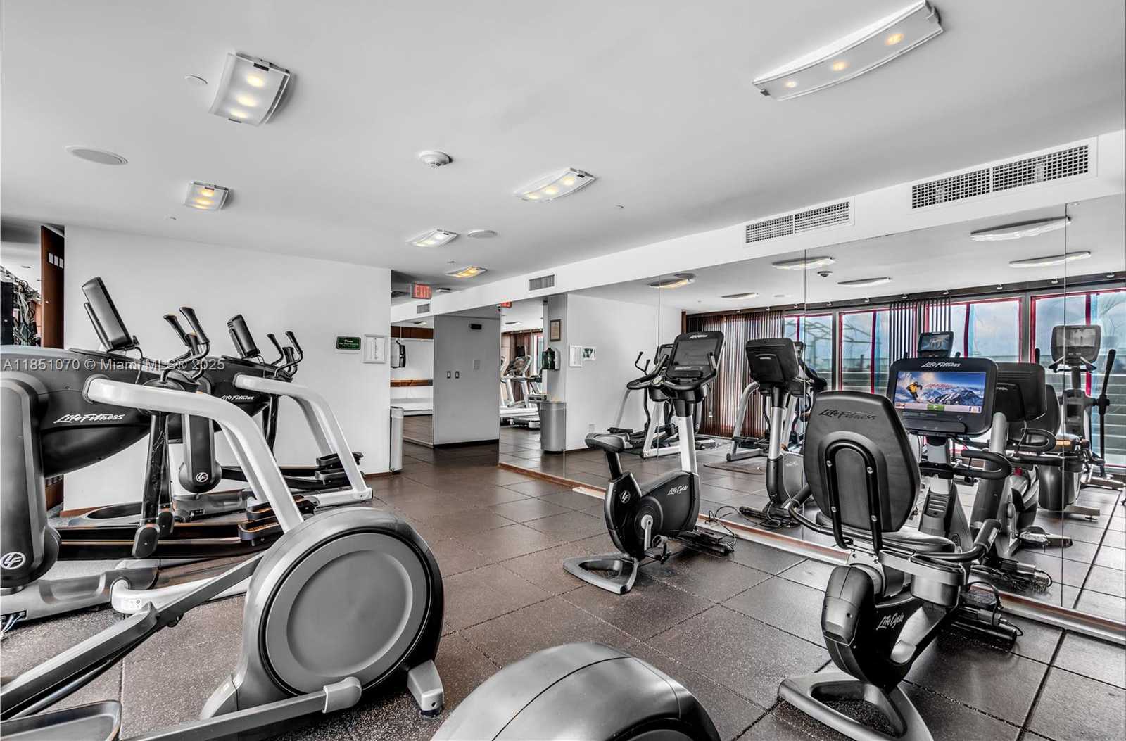Small Image of 325 SOUTH BISCAYNE BLVD #4217, Miami Number 23