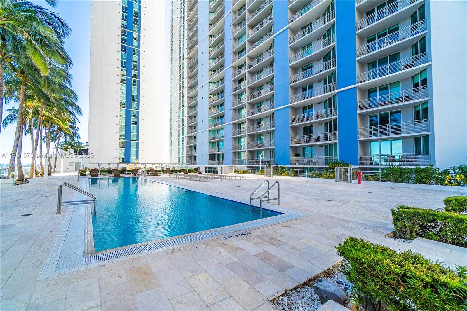 Small Image of 325 SOUTH BISCAYNE BLVD #4217, Miami Number 31