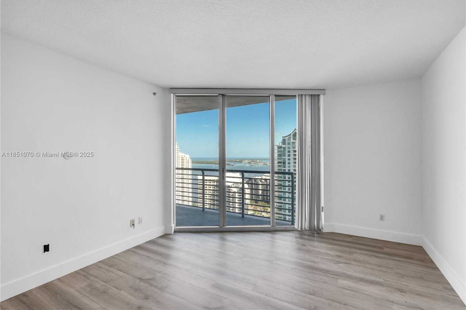 Small Image of 325 SOUTH BISCAYNE BLVD #4217, Miami Number 8