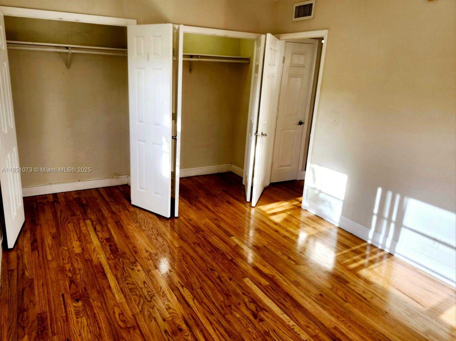 Small Image of 340 84TH ST #3, Miami Beach Number 18