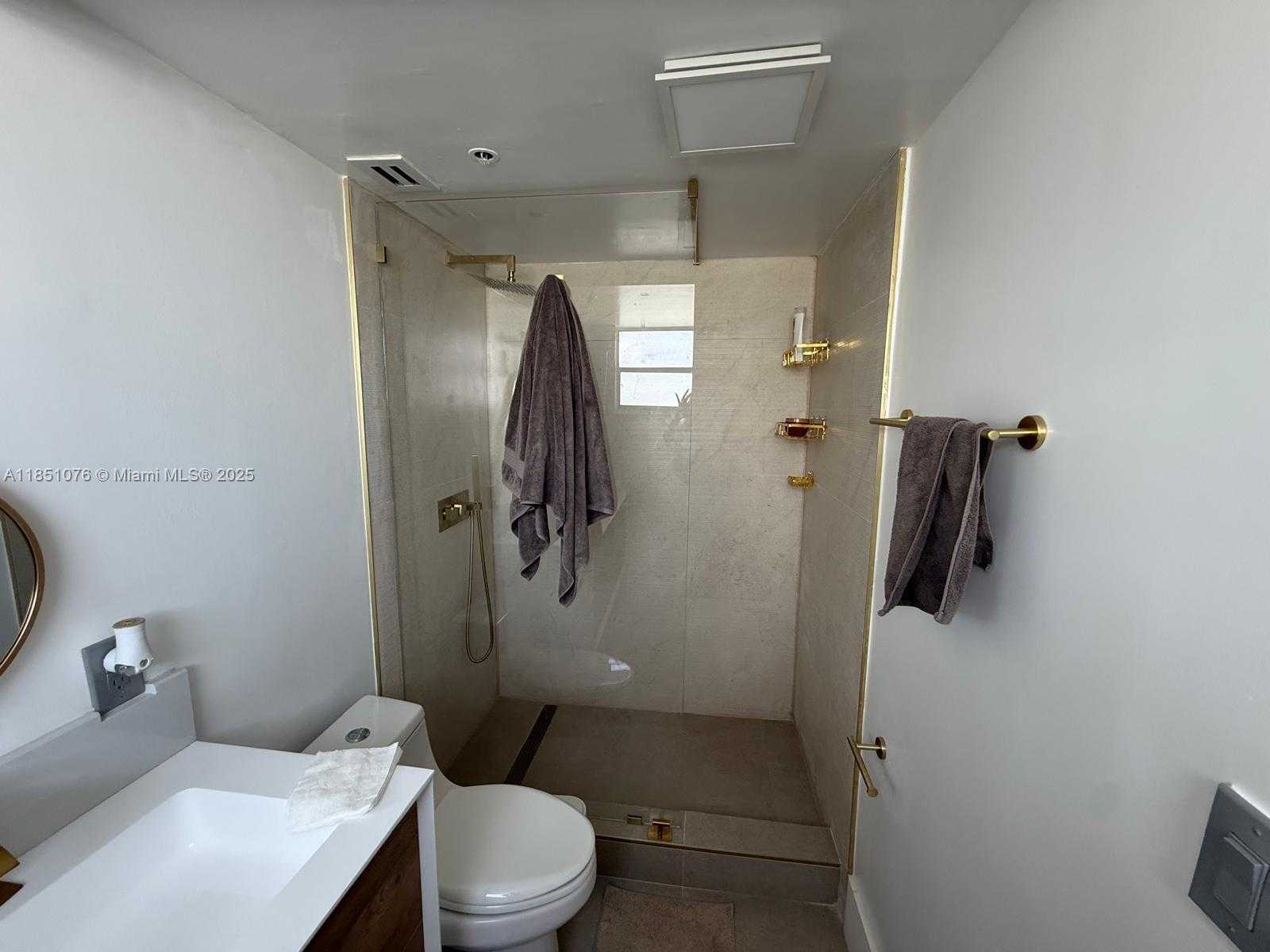 Small Image of 2829 INDIAN CREEK DR #408, Miami Beach Number 14