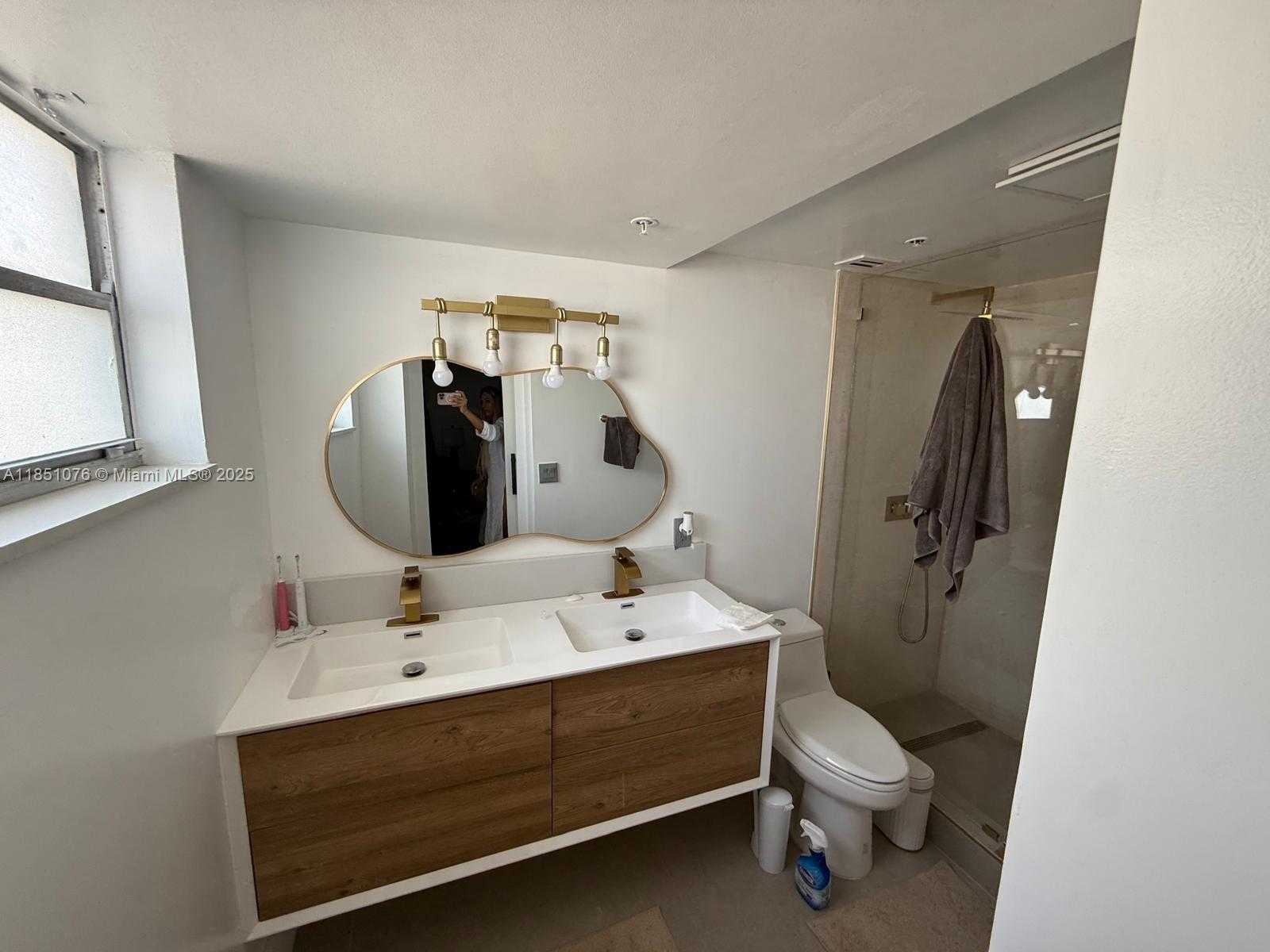 Small Image of 2829 INDIAN CREEK DR #408, Miami Beach Number 16