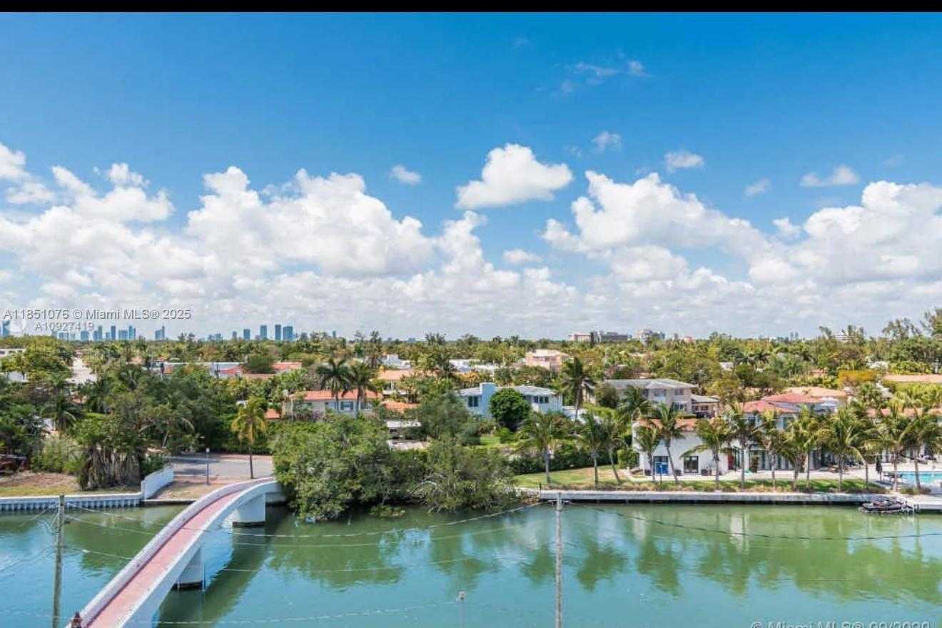 Small Image of 2829 INDIAN CREEK DR #408, Miami Beach Number 17