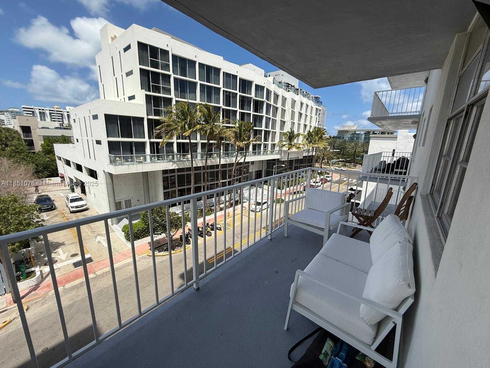 Small Image of 2829 INDIAN CREEK DR #408, Miami Beach Number 2