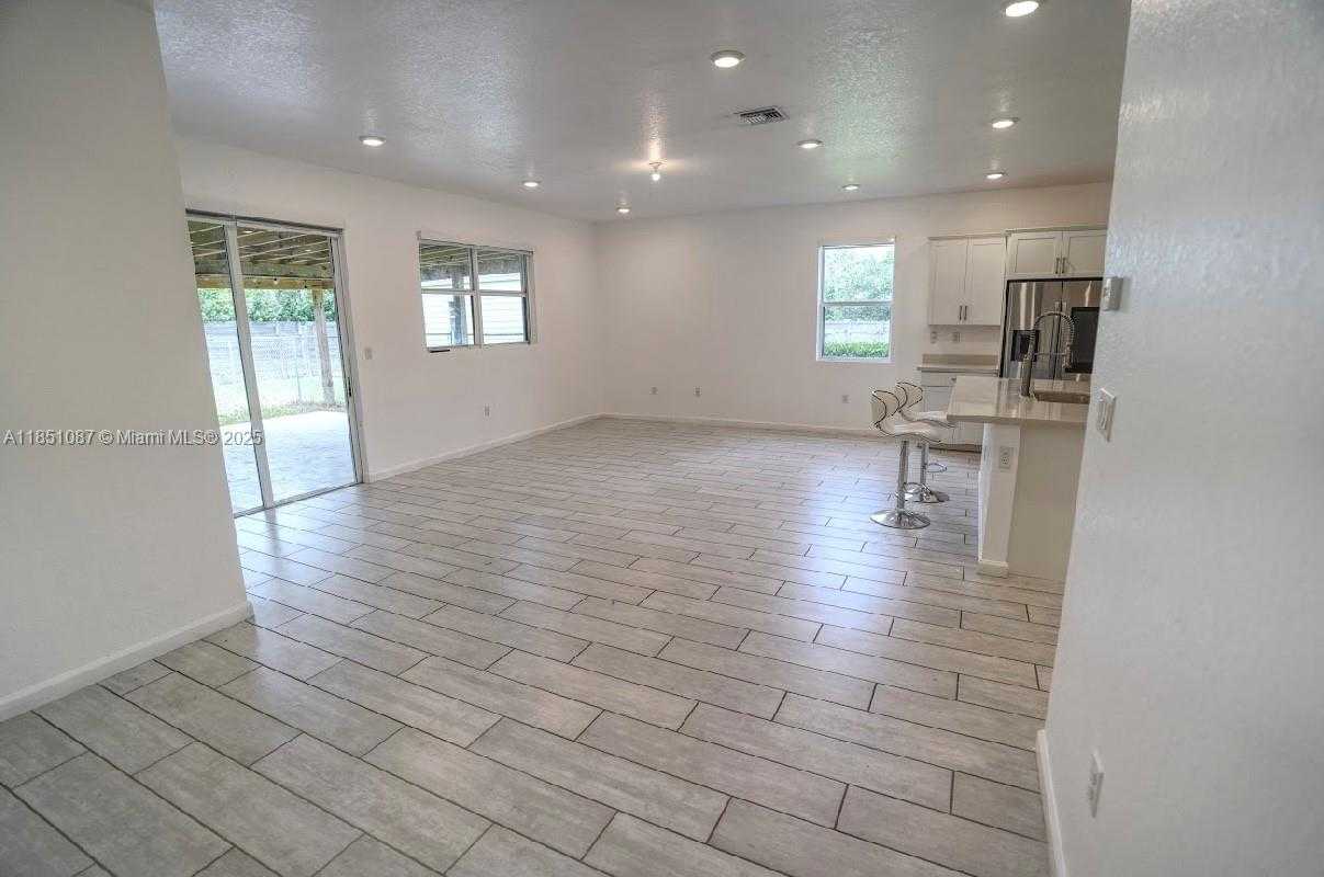 Small Image of 30600 SOUTH WEST 193RD AVE, Homestead Number 30