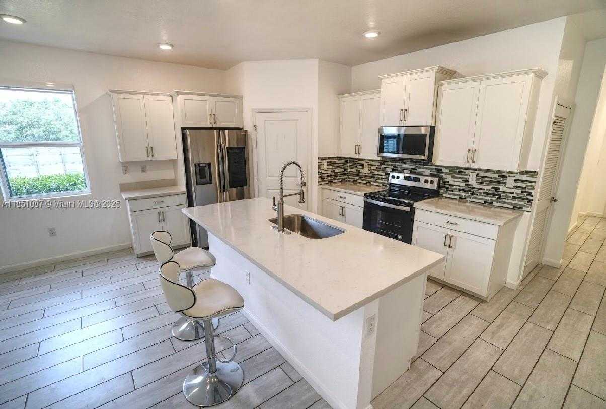 Small Image of 30600 SOUTH WEST 193RD AVE, Homestead Number 31