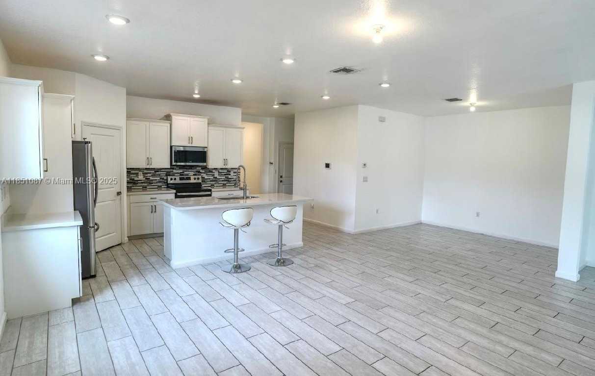 Small Image of 30600 SOUTH WEST 193RD AVE, Homestead Number 32