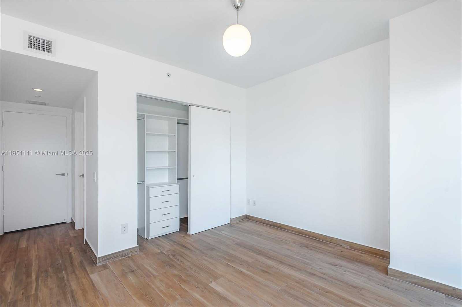 Small Image of 3131 NORTH EAST 7TH AVE #2104, Miami Number 22