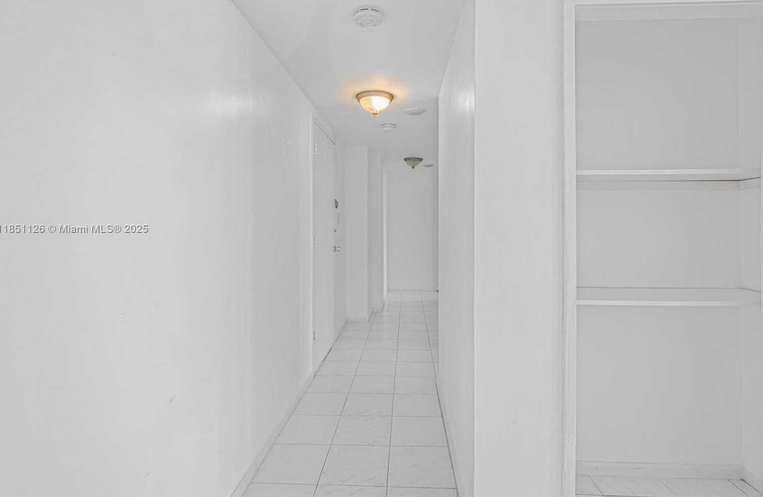 Small Image of 4747 COLLINS AVE #1210, Miami Beach Number 10