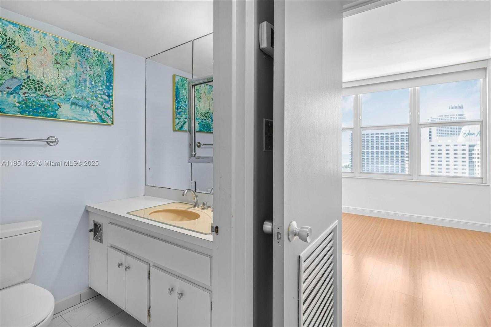 Small Image of 4747 COLLINS AVE #1210, Miami Beach Number 11