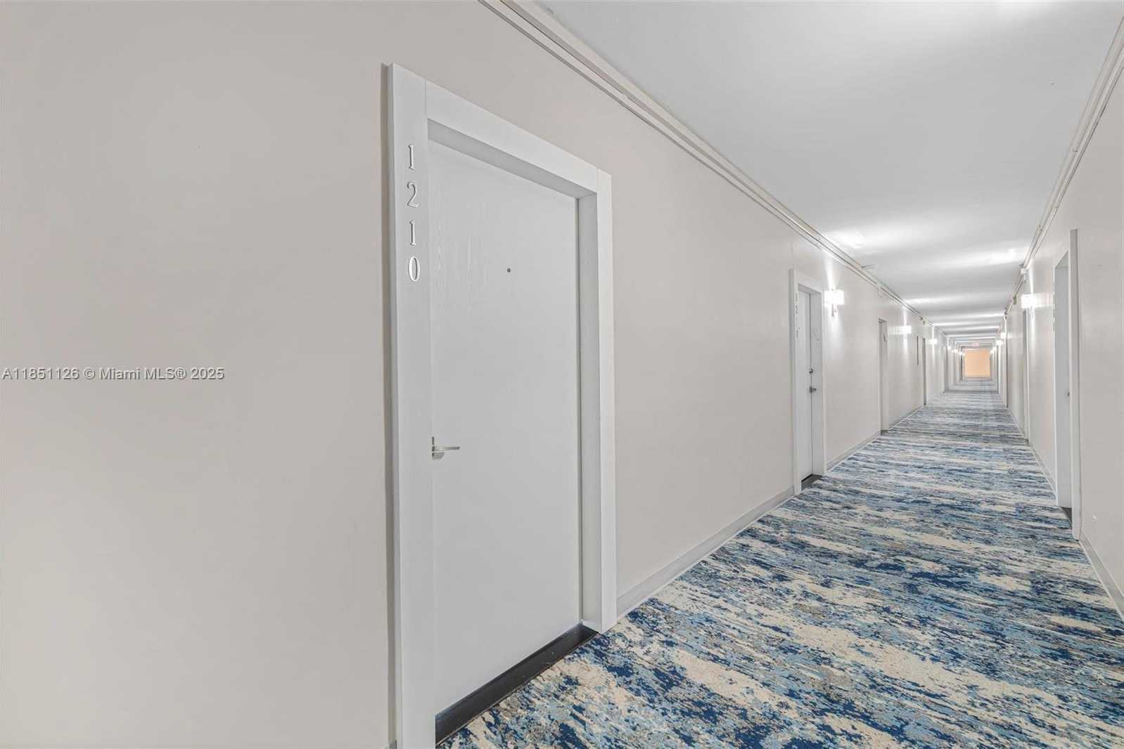 Small Image of 4747 COLLINS AVE #1210, Miami Beach Number 22