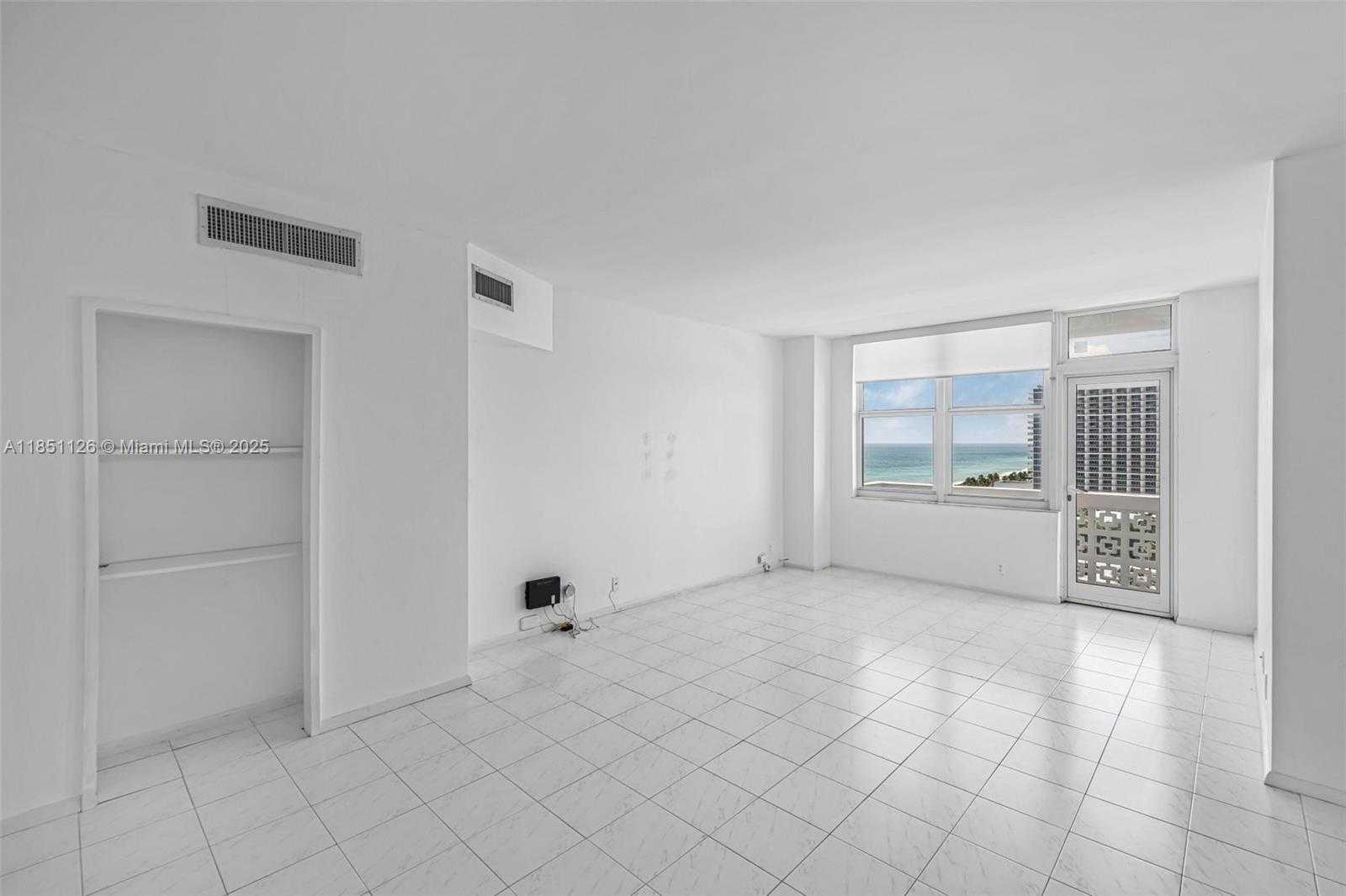 Small Image of 4747 COLLINS AVE #1210, Miami Beach Number 9