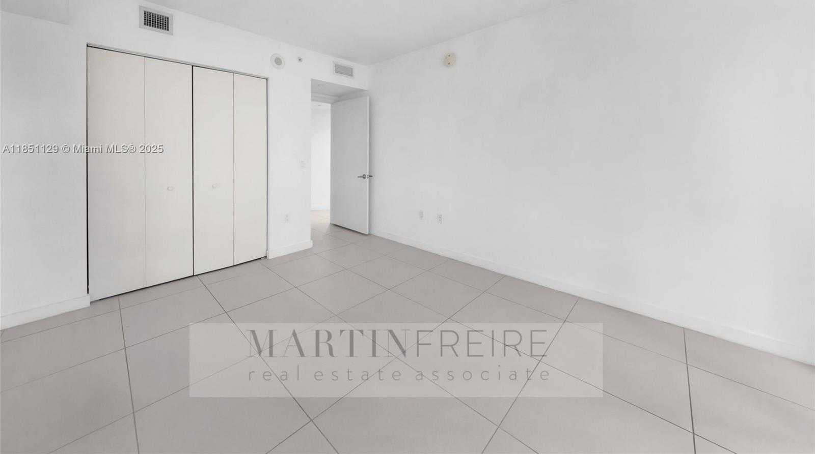 Small Image of 31 SOUTH EAST 6TH ST #1402, Miami Number 26