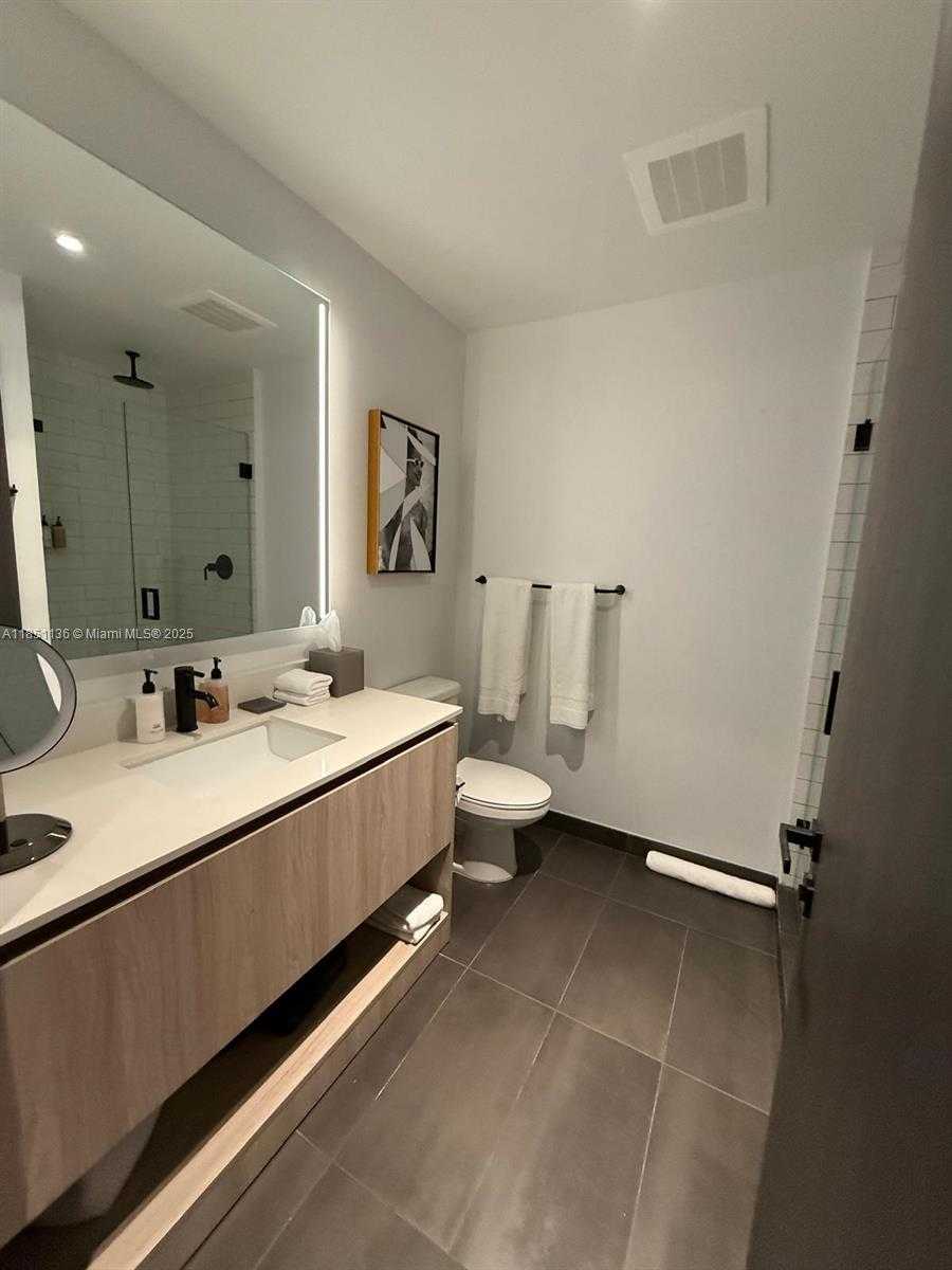 Small Image of 398 NORTH EAST 5TH ST #1812, Miami Number 9