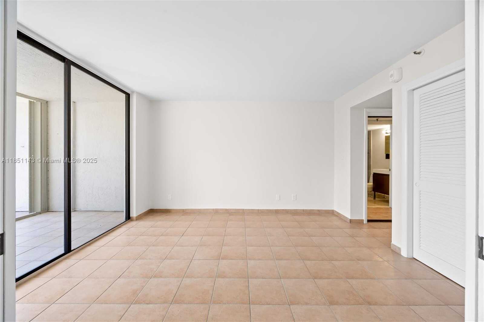 Small Image of 1632 SOUTH BAYSHORE CT #201, Miami Number 19