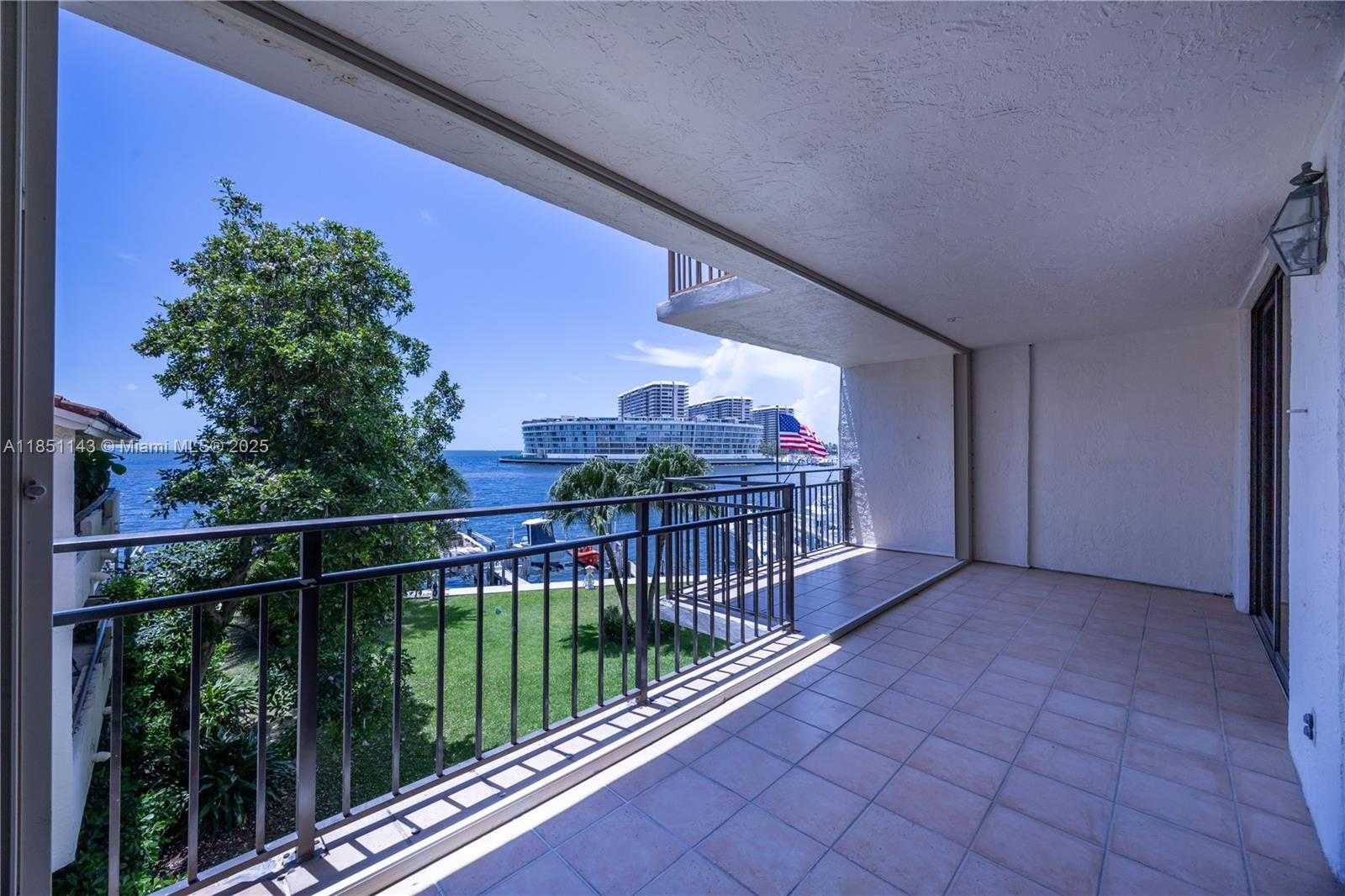 Small Image of 1632 SOUTH BAYSHORE CT #201, Miami Number 31