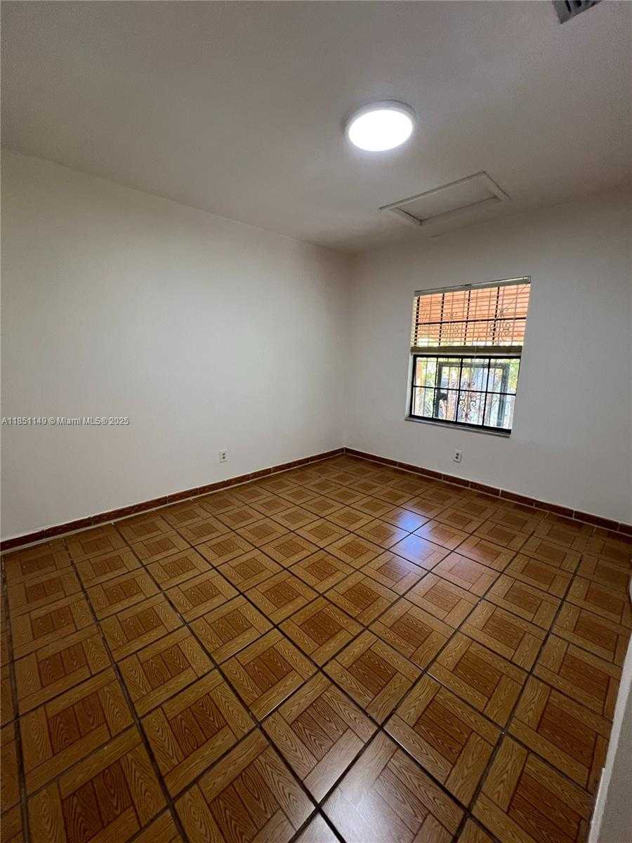 Small Image of 4113 SOUTH WEST 2ND ST, Miami Number 5
