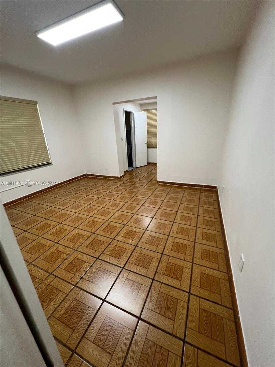 Small Image of 4113 SOUTH WEST 2ND ST, Miami Number 6