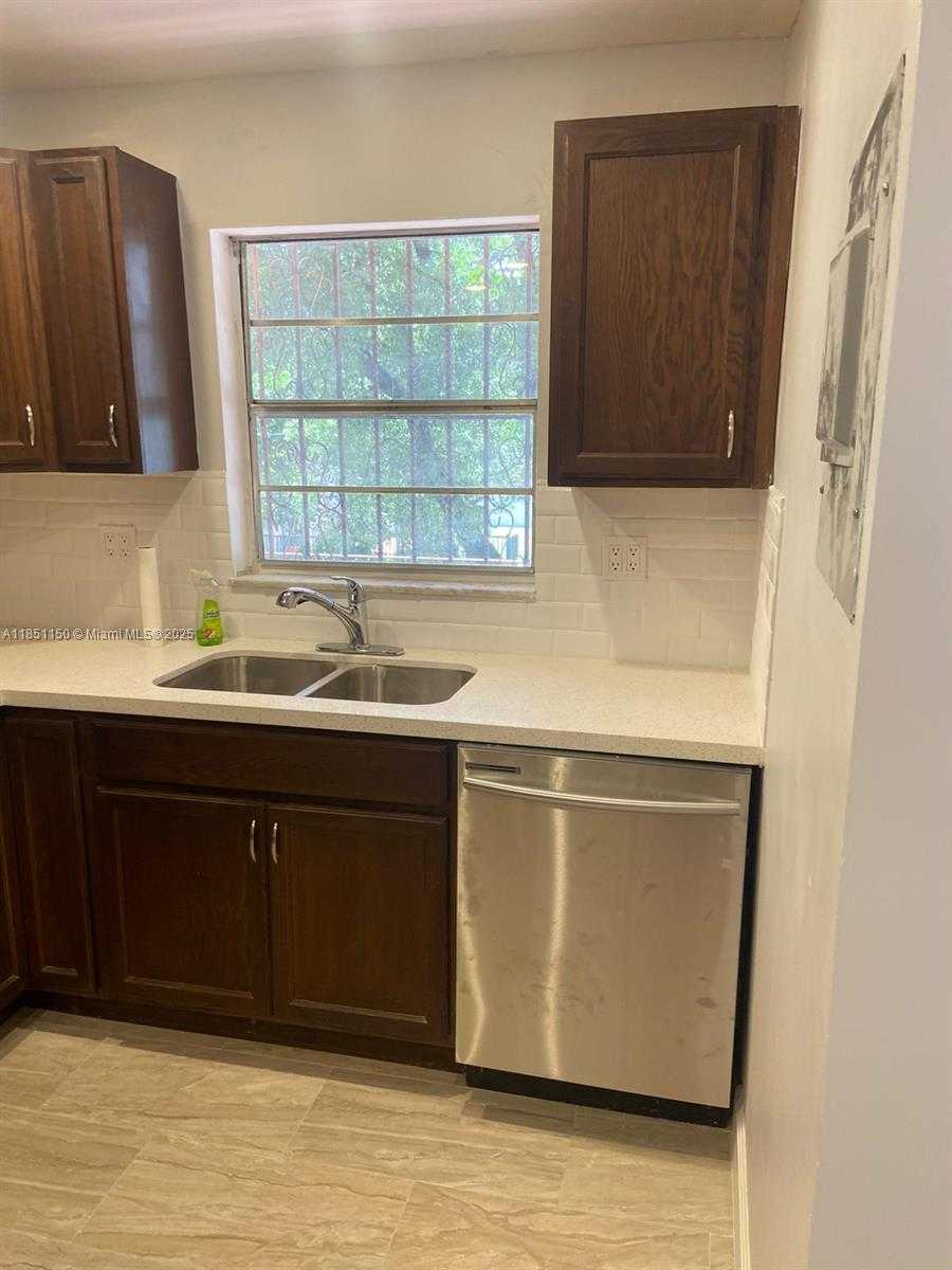 Small Image of 1111 NORTH WEST 19TH AVE #204, Miami Number 4