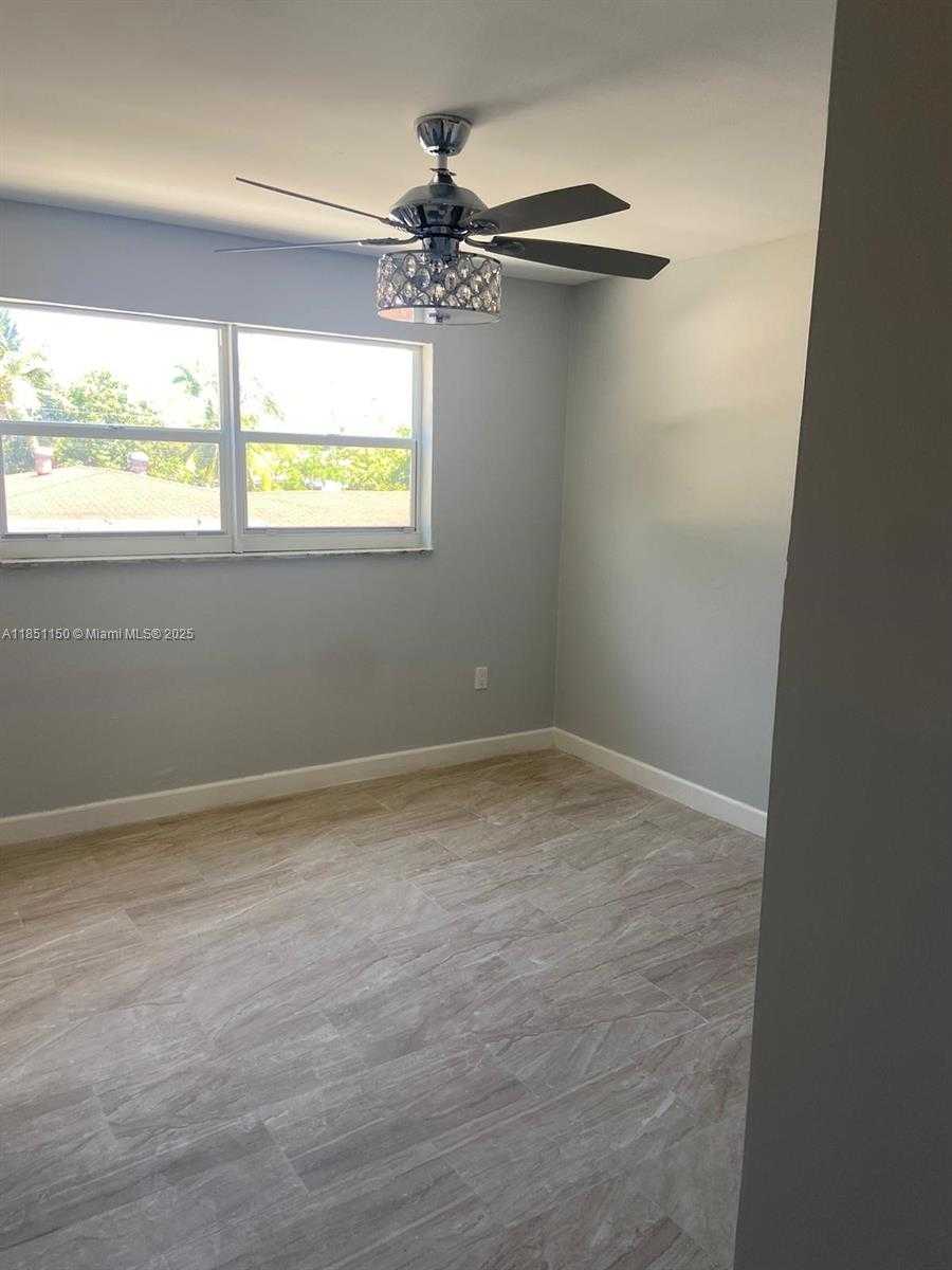 Small Image of 1111 NORTH WEST 19TH AVE #204, Miami Number 7
