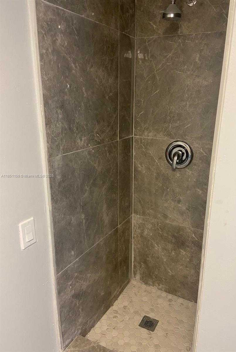Small Image of 1111 NORTH WEST 19TH AVE #204, Miami Number 8