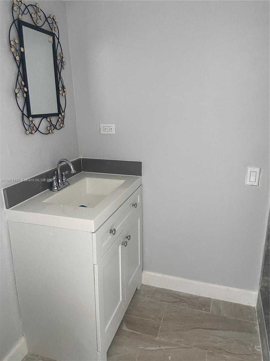 Small Image of 1111 NORTH WEST 19TH AVE #204, Miami Number 9