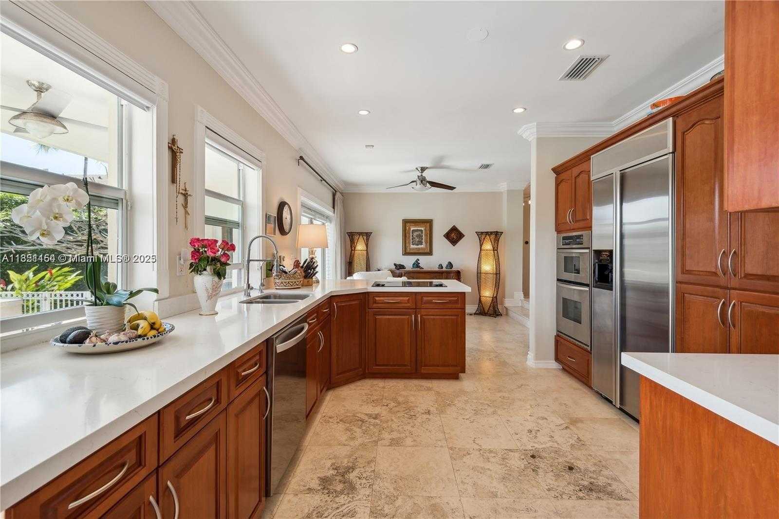 Small Image of 1540 TAGUS AVE, Coral Gables Number 10