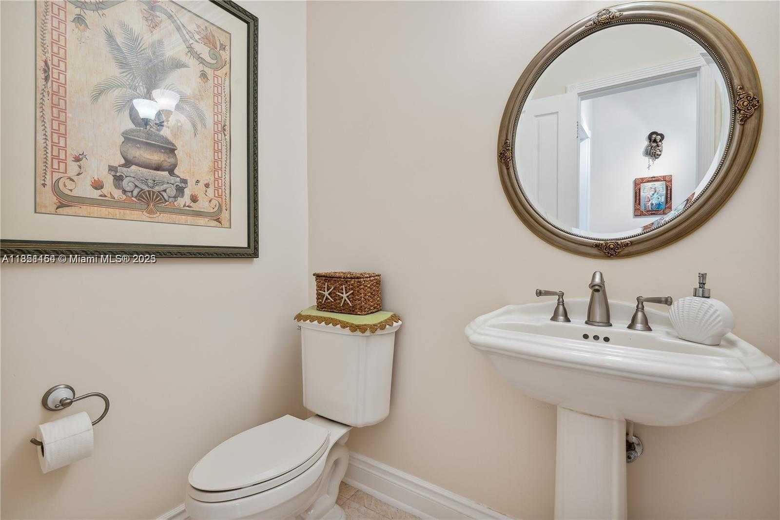 Small Image of 1540 TAGUS AVE, Coral Gables Number 20