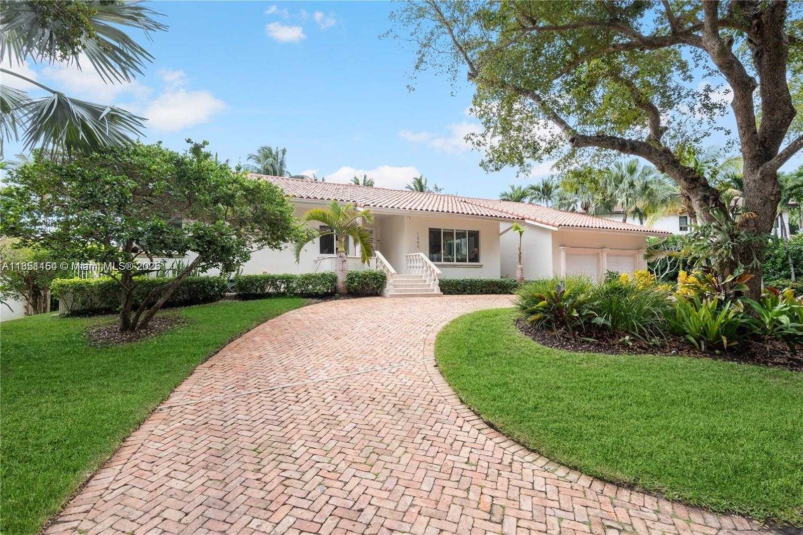Small Image of 1540 TAGUS AVE, Coral Gables Number 24