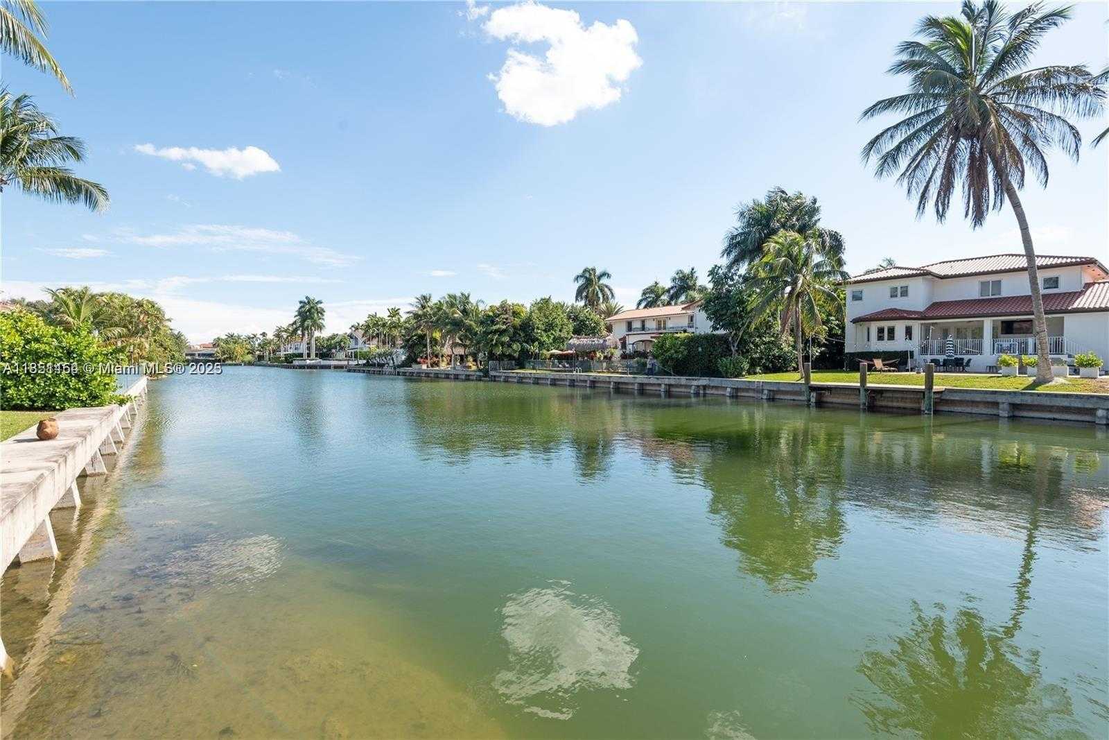 Small Image of 1540 TAGUS AVE, Coral Gables Number 25