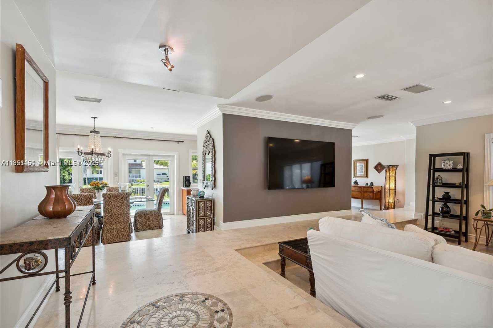 Small Image of 1540 TAGUS AVE, Coral Gables Number 8