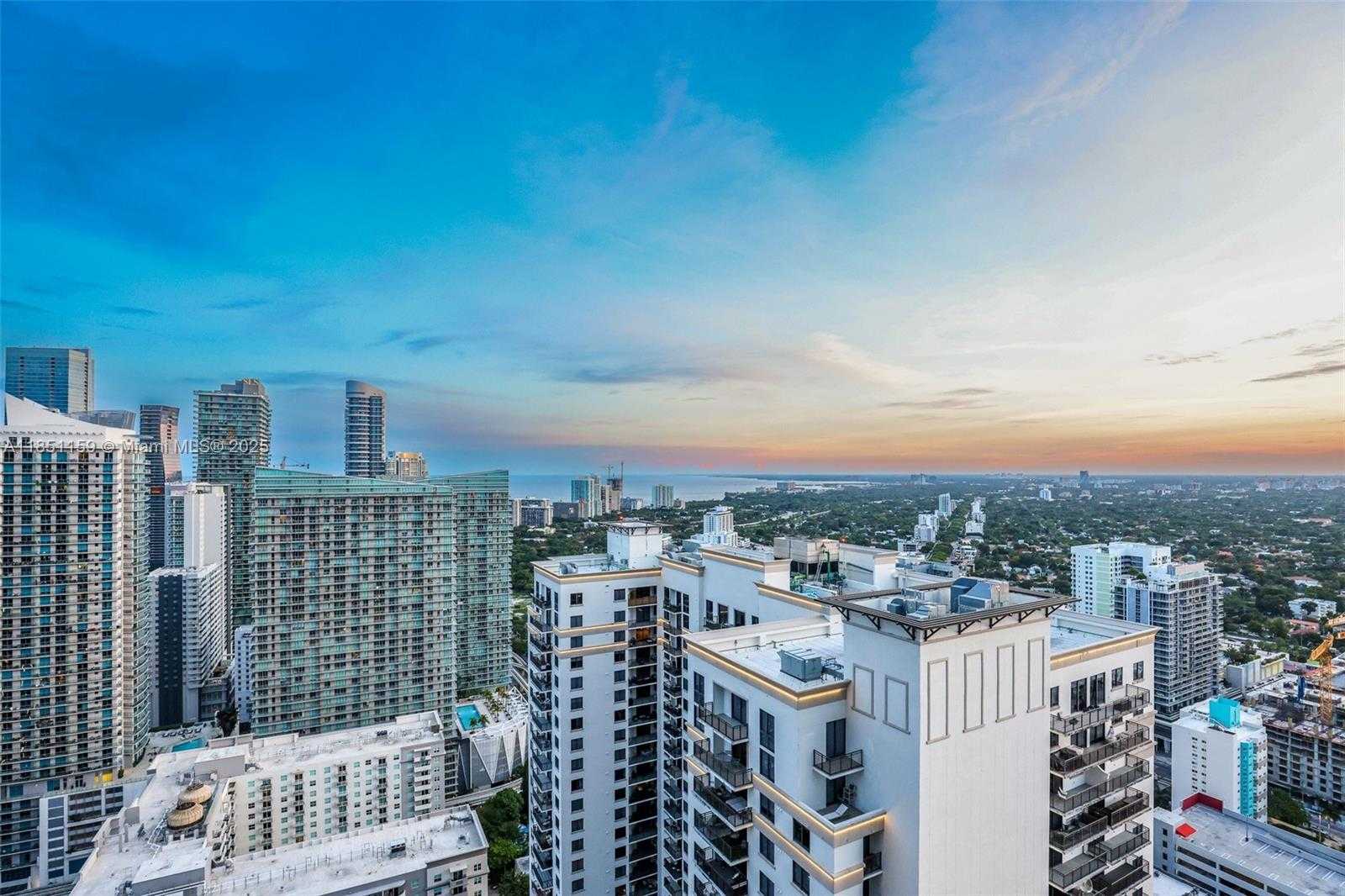 Small Image of 55 SOUTH WEST 9TH ST #3906, Miami Number 19