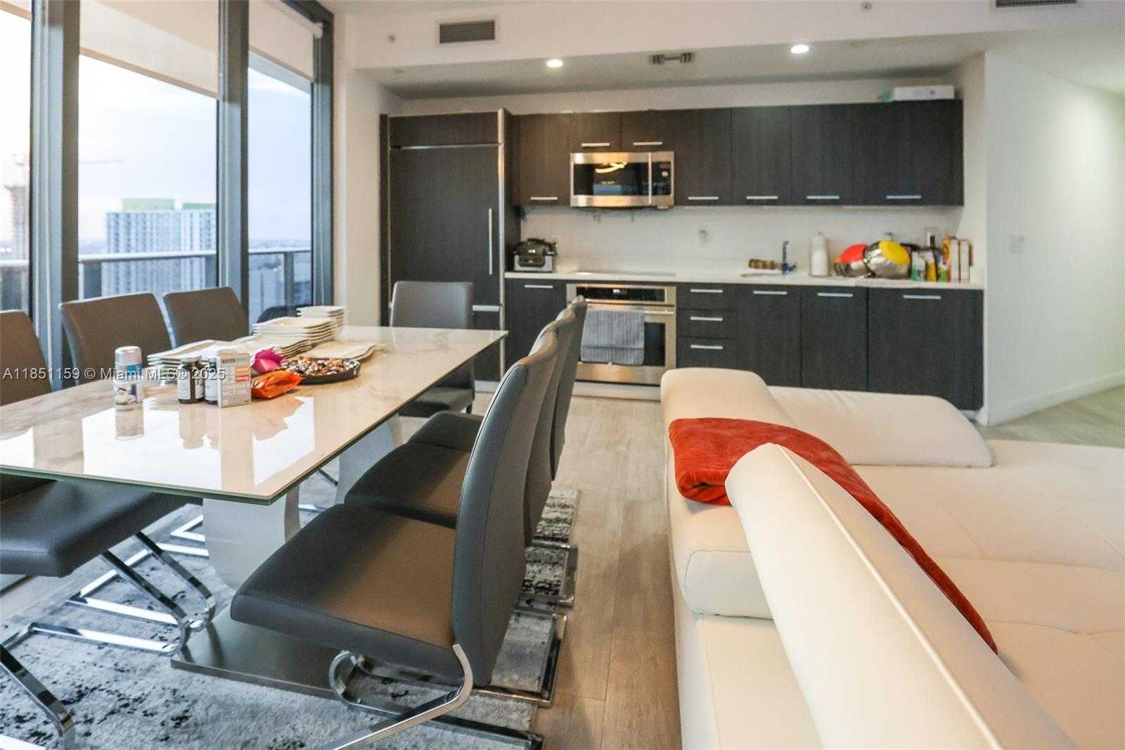 Small Image of 55 SOUTH WEST 9TH ST #3906, Miami Number 21