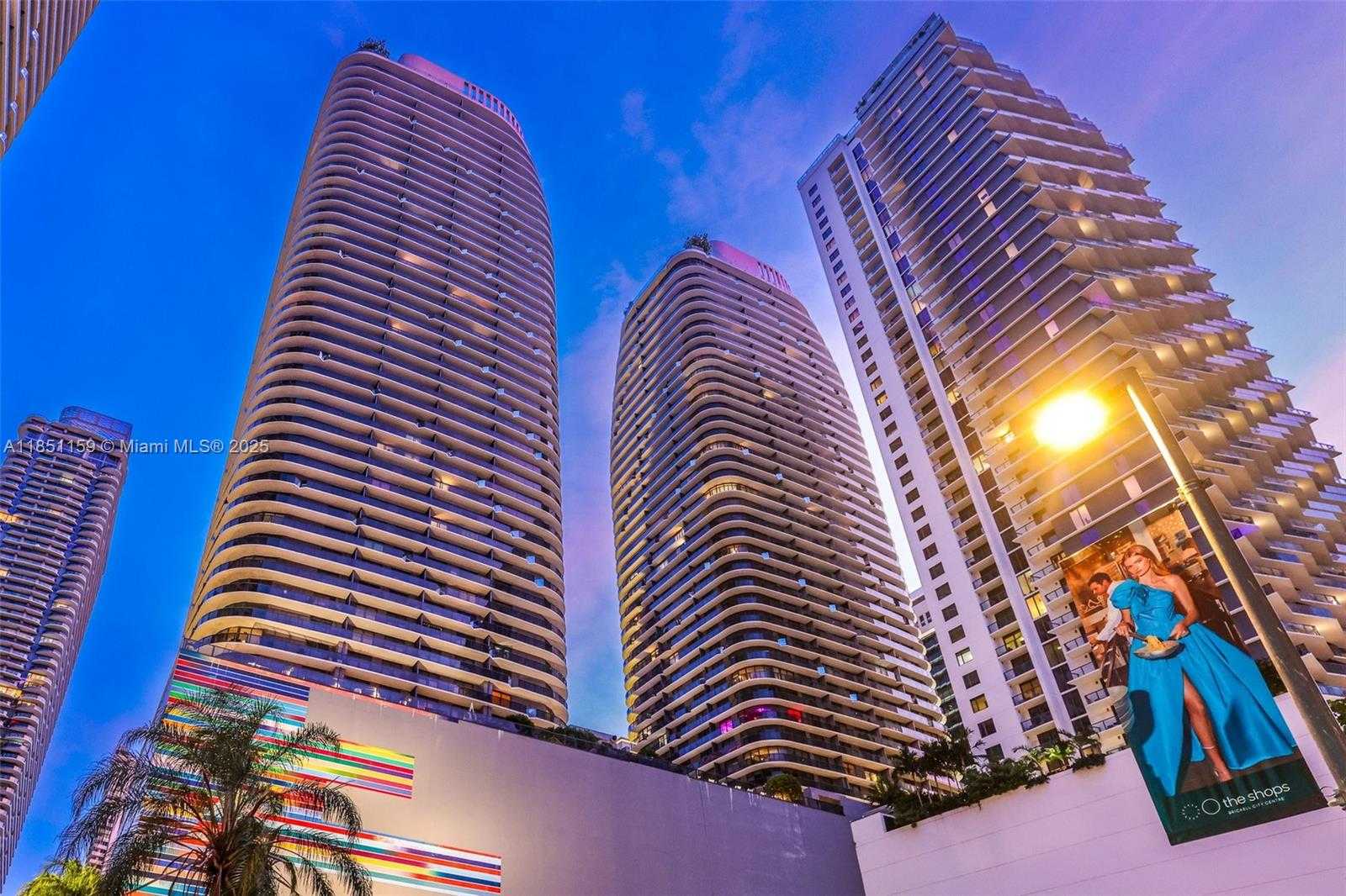 Small Image of 55 SOUTH WEST 9TH ST #3906, Miami Number 3