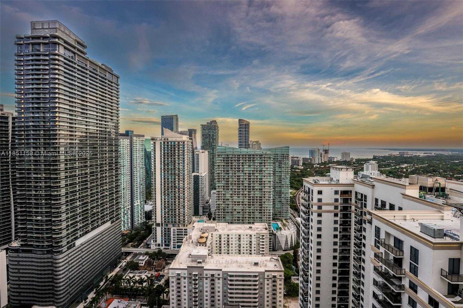 Small Image of 55 SOUTH WEST 9TH ST #3906, Miami Number 4