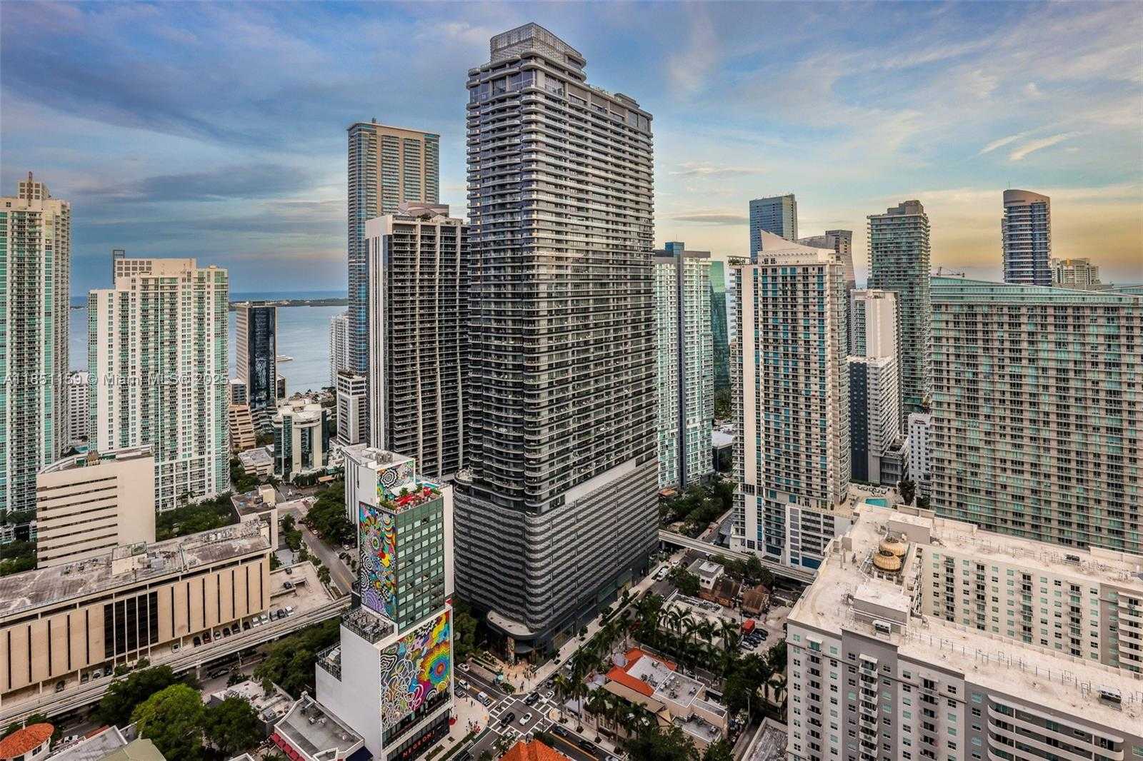 Small Image of 55 SOUTH WEST 9TH ST #3906, Miami Number 5