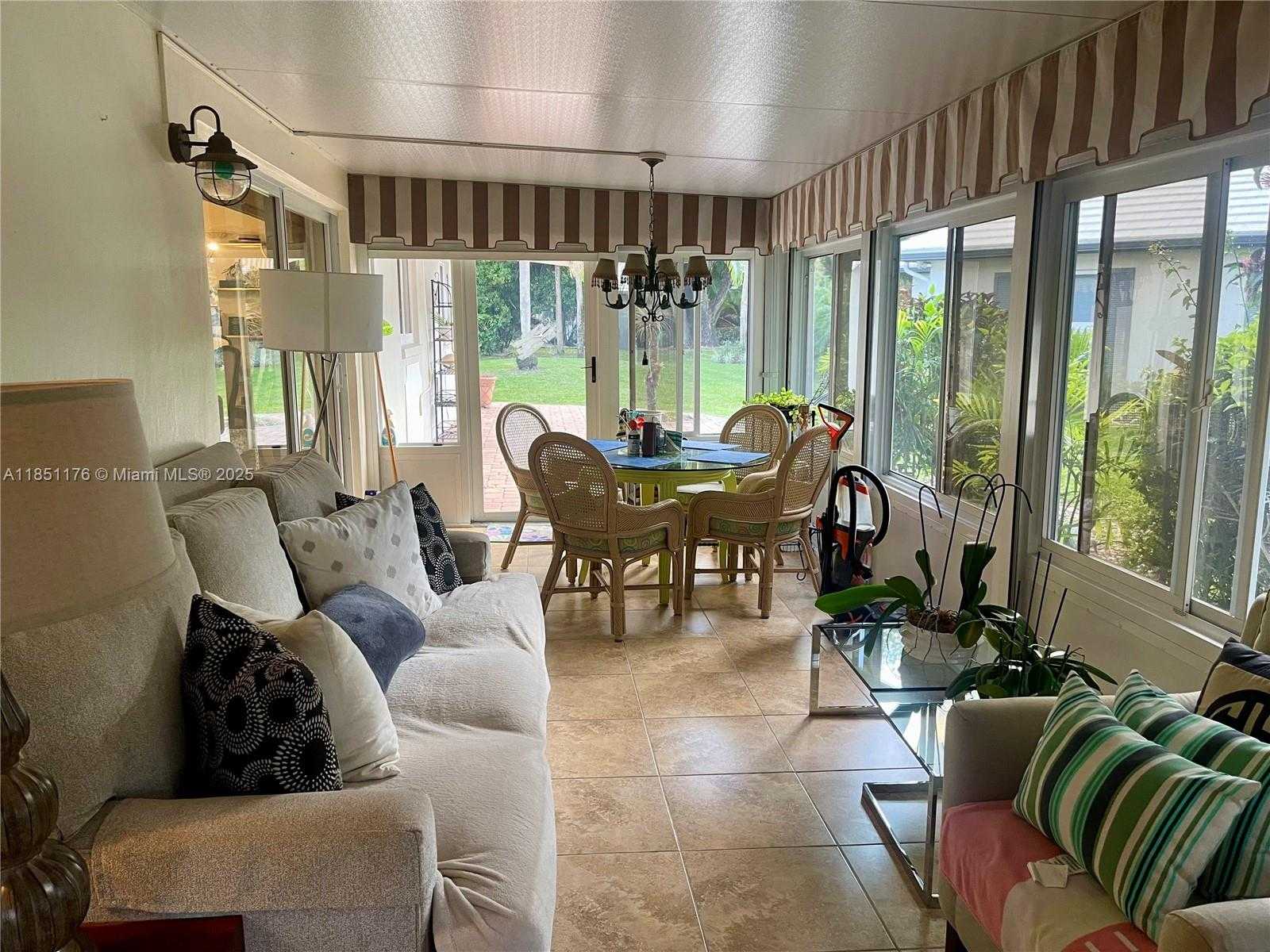Small Image of 1013 EAST CYPRESS DR #V-31, Pompano Beach Number 15