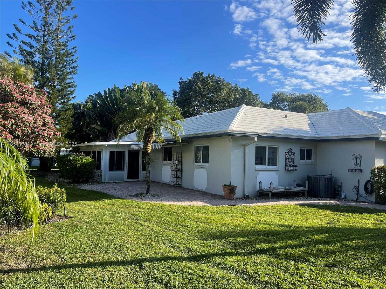 Small Image of 1013 EAST CYPRESS DR #V-31, Pompano Beach Number 25