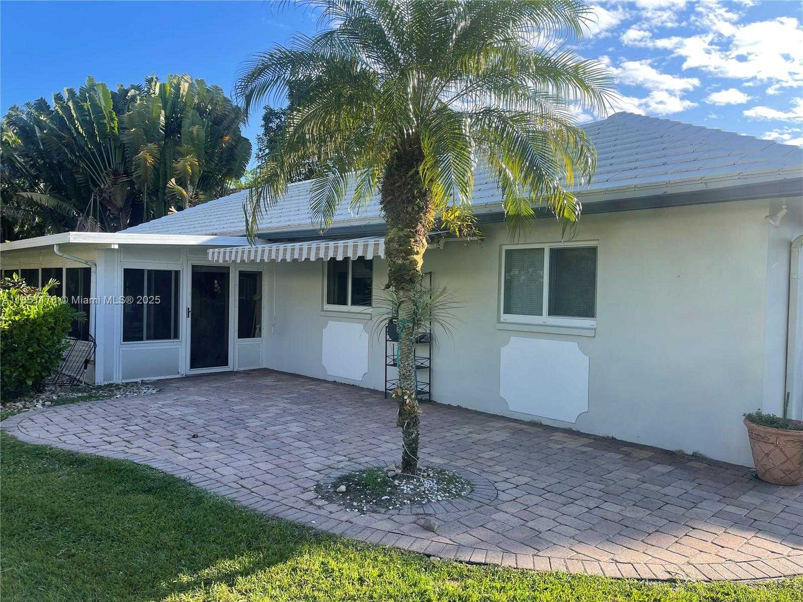 Small Image of 1013 EAST CYPRESS DR #V-31, Pompano Beach Number 26